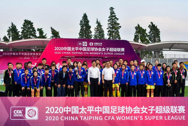 美记：伦纳德此前在加拿大开设新球馆 迹象表明他非常愿意回猛龙